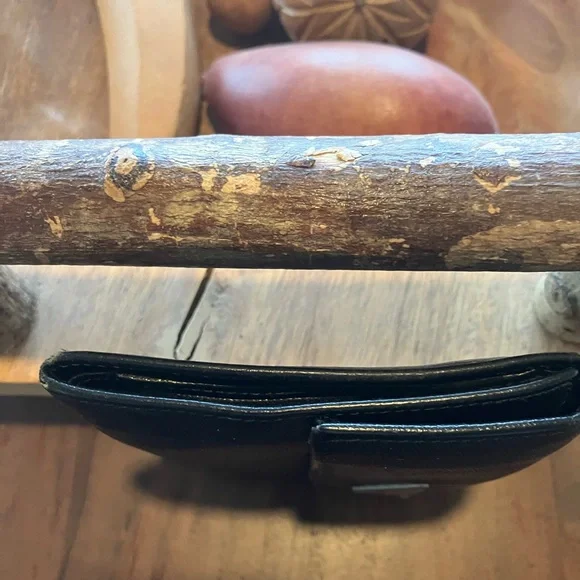 Prada Black Leather Wallet - Picture 5 of 7